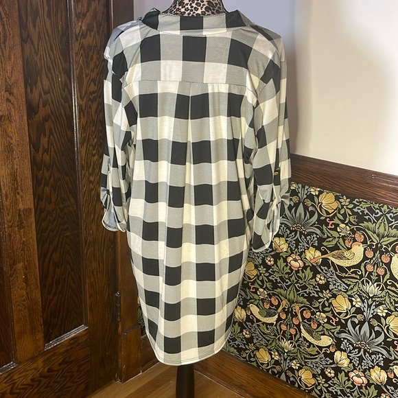 Heimish, Size 1XL, Black + Cream Buffalo Check Blouse - Picture 2 of 5